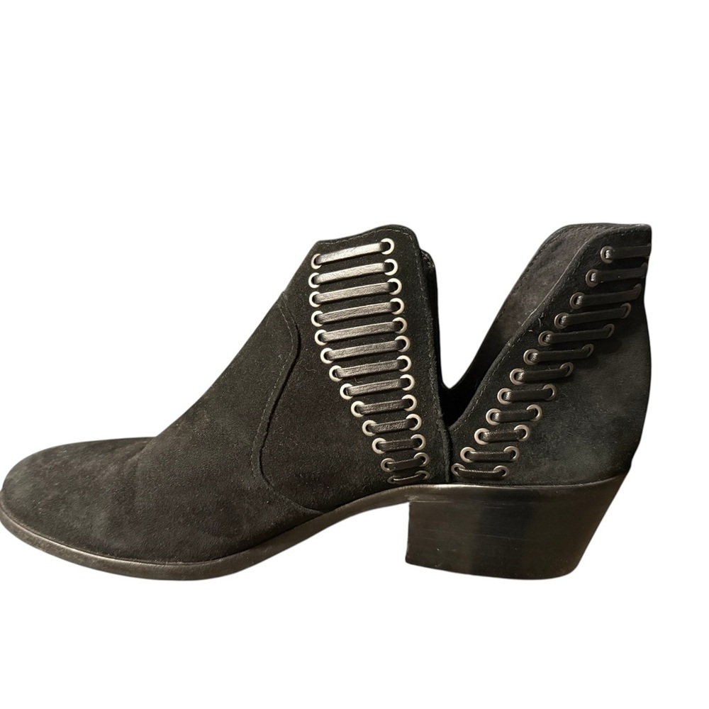 NEW Vince Camuto Pevista ankle bootie boots, black leather suede, size 8.5